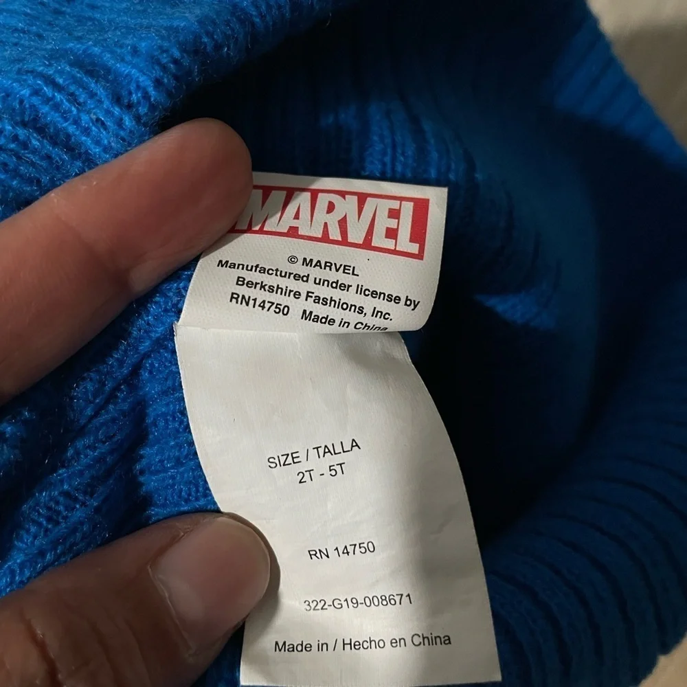 Marvel Spider Hero Red and Blue Knit Beanie